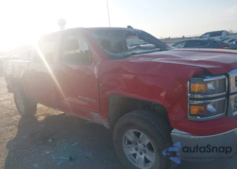 2015 Chevrolet Silverado 1500 1Lt from USA, damaged, VIN 3GCUKREC2FG102035